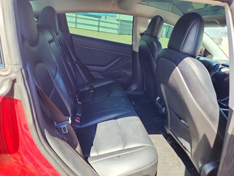 66426926 :رقم المزاد ، 5YJ3E1EB7JF133484 vin ، 2018 Tesla Model 3 مزاد بيع