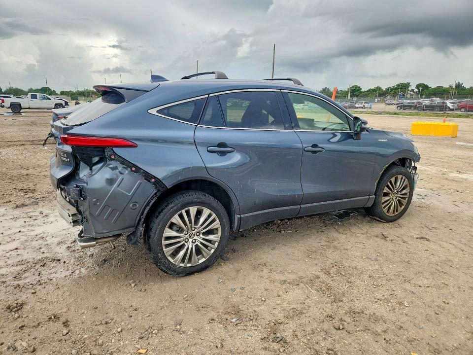 64212746 :رقم المزاد ، JTEAAAAHXMJ067504 vin ، 2021 Toyota Venza مزاد بيع