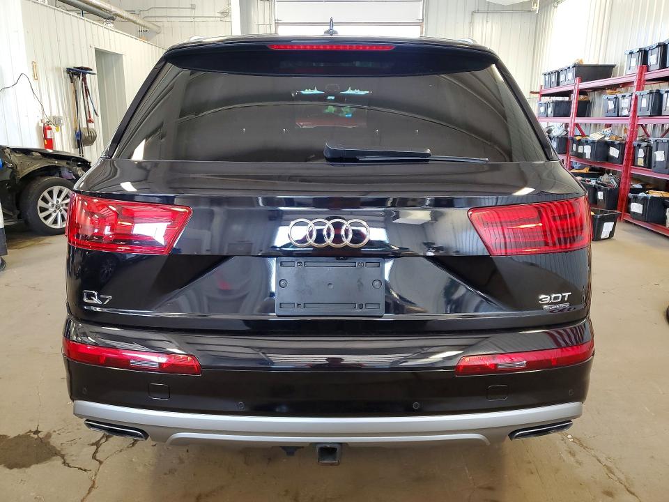 Продажа на аукционе авто 2018 Audi Q7, vin: WA1LAAF74JD012869, номер лота: 65846606