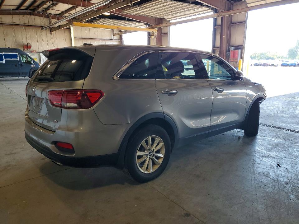 63121586 :رقم المزاد ، 5XYPG4A36KG454616 vin ، 2019 Kia Sorento مزاد بيع