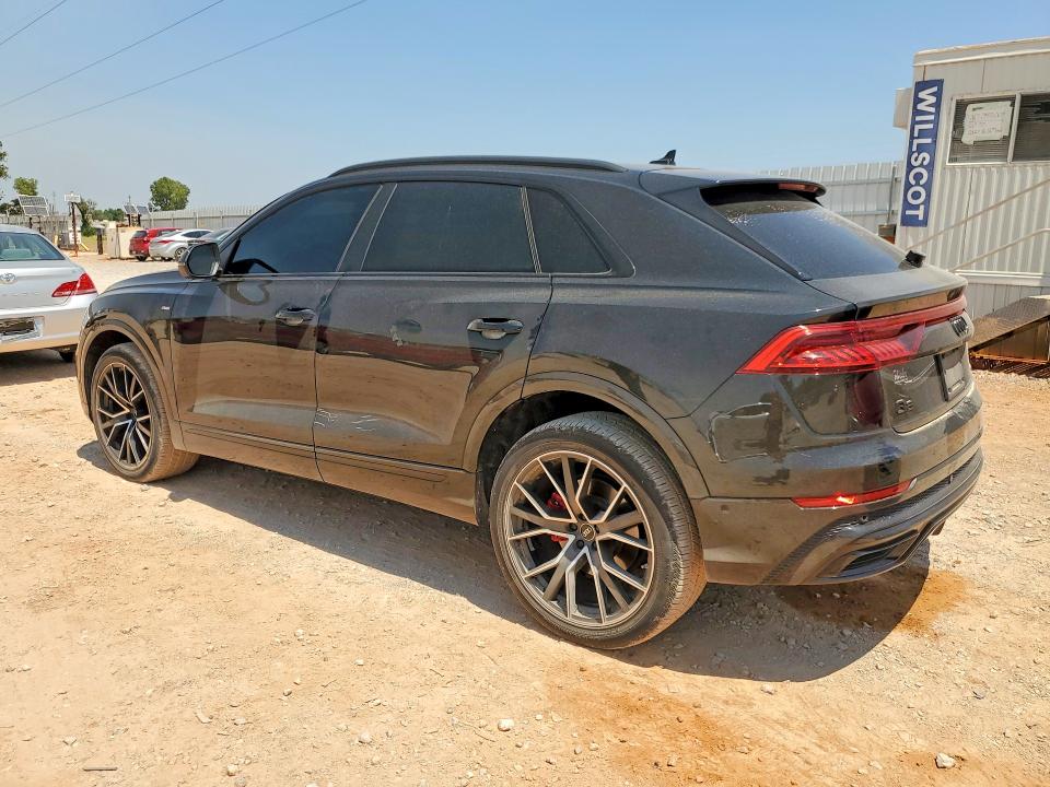 63498356 :رقم المزاد ، WA1EVBF16ND034618 vin ، 2022 Audi Q8 مزاد بيع