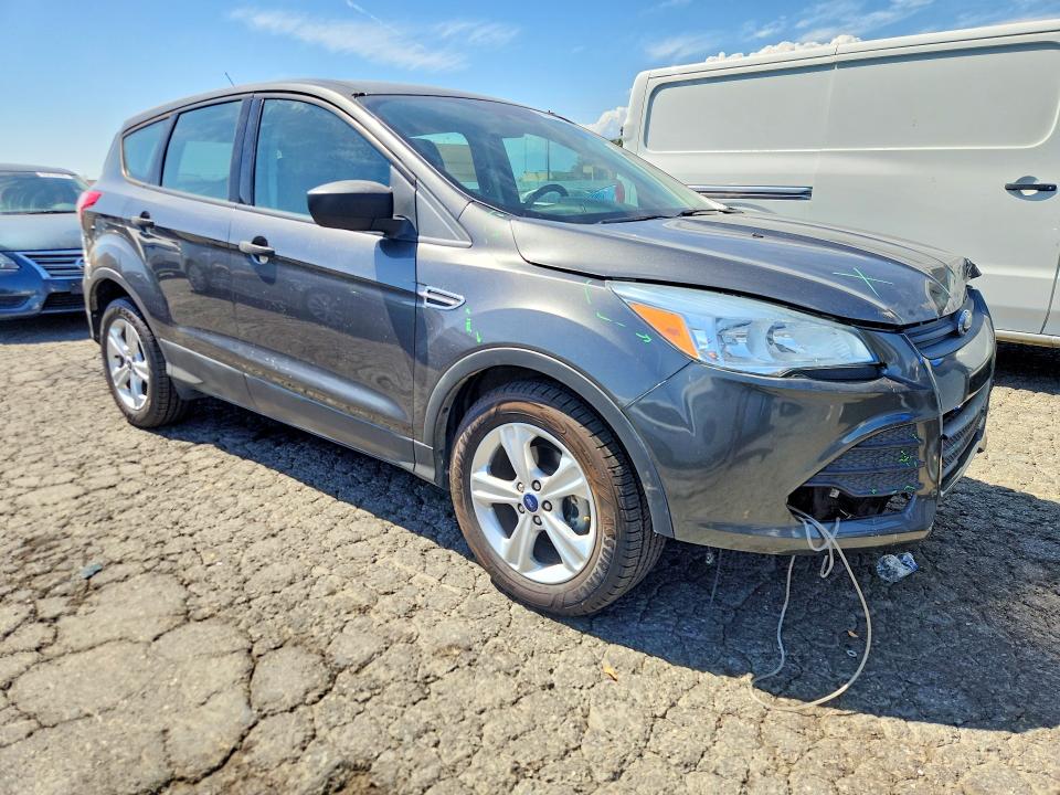 2016 Ford Escape მანქანა იყიდება აუქციონზე, vin: 1FMCU0F73GUB83141, აუქციონის ნომერი: 66053886