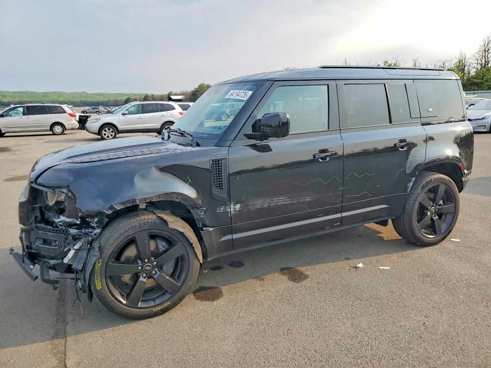 64194726 :رقم المزاد ، SALE27EU7R2334251 vin ، 2024 Land Rover Defender مزاد بيع