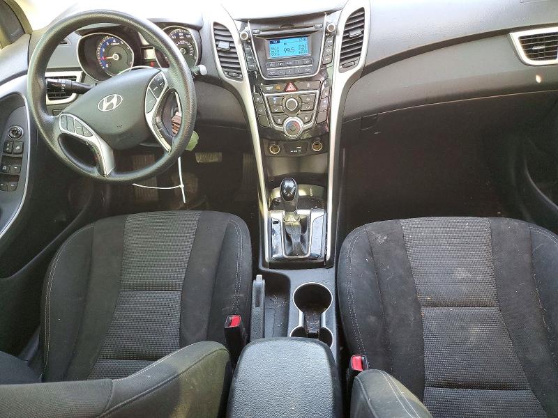 2017 Hyundai Elantra Gt მანქანა იყიდება აუქციონზე, vin: KMHD35LH4HU380743, აუქციონის ნომერი: 65903526