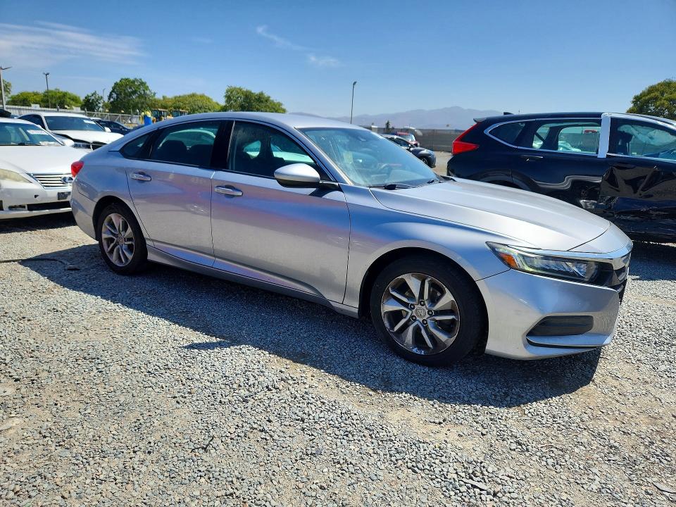 Aukcja sprzedaży 2018 Honda Accord, vin: 1HGCV1F13JA001824, numer aukcji: 64135636