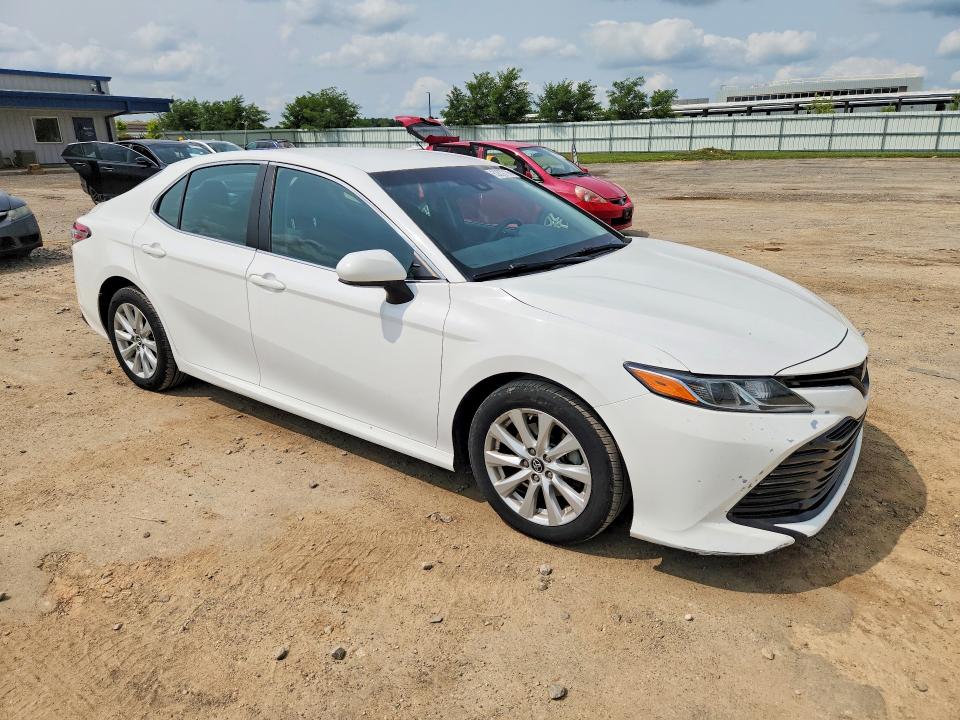 Aukcja sprzedaży 2018 Toyota Camry, vin: 4T1B11HK8JU090103, numer aukcji: 63832196