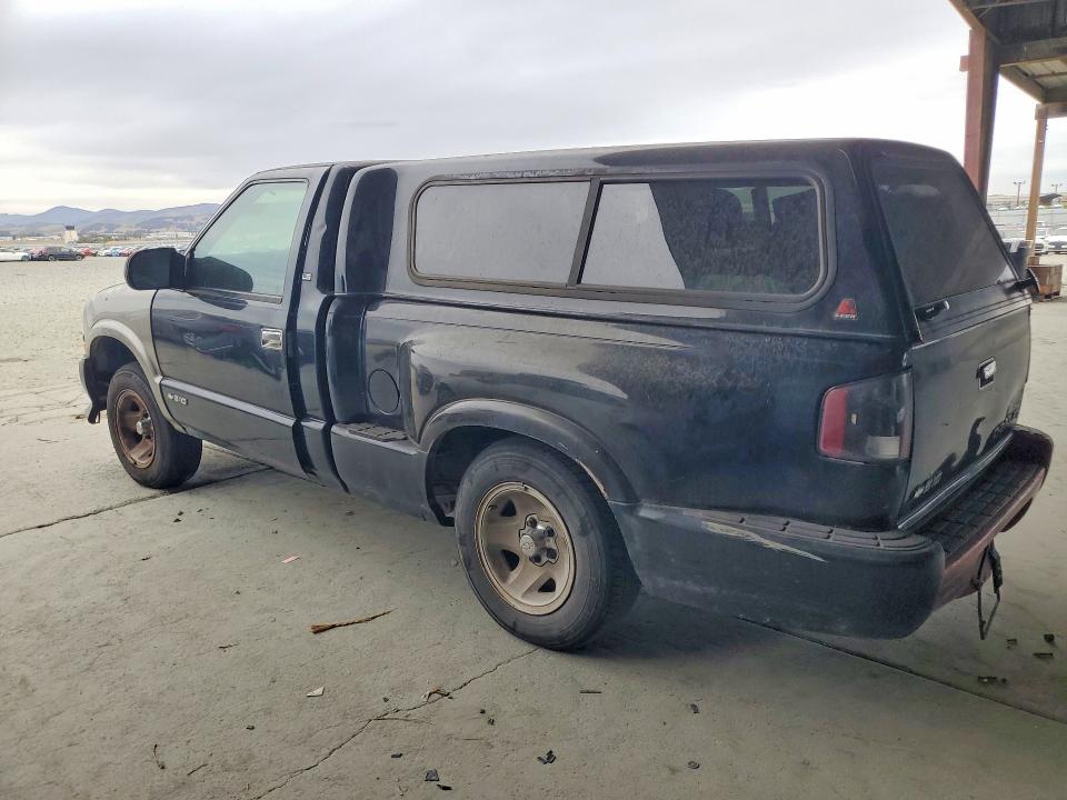 66073826 :رقم المزاد ، 1GCCS1445Y8113210 vin ، 2000 Chevrolet S Truck مزاد بيع