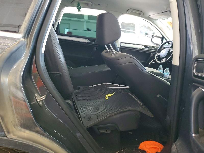 Продажа на аукционе авто 2015 Volkswagen Touareg, vin: WVGEF9BP3FD005483, номер лота: 65937686