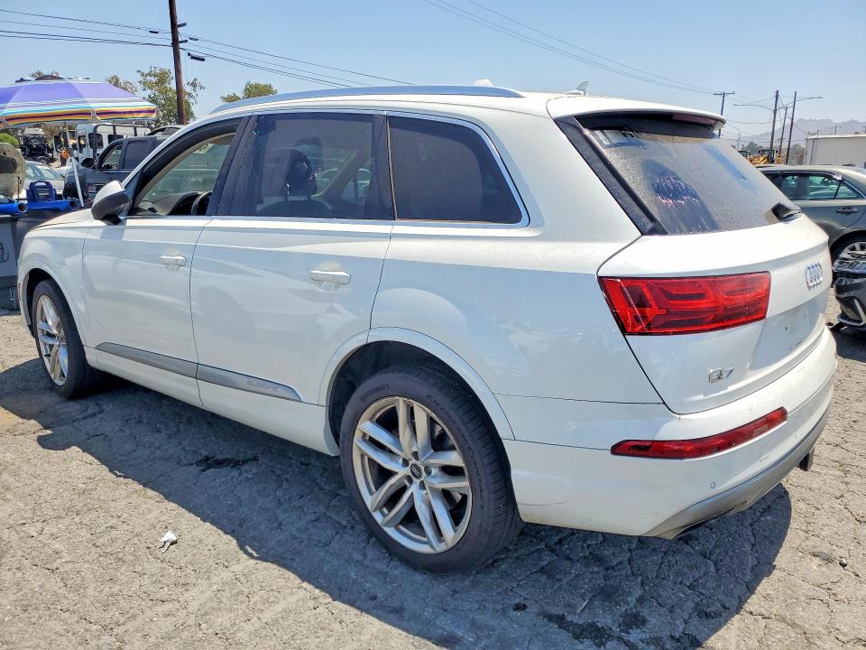 Продажа на аукционе авто 2017 Audi Q7, vin: WA1VAAF79HD041867, номер лота: 64119326