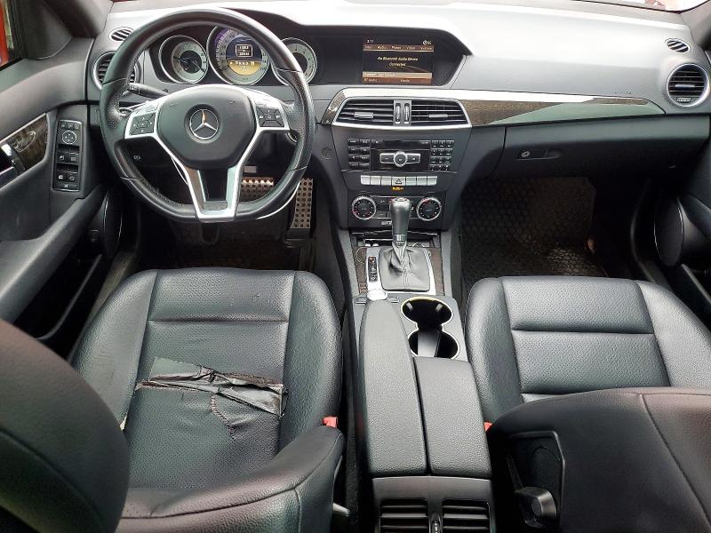 2012 Mercedes-benz C მანქანა იყიდება აუქციონზე, vin: WDDGF8FB7CA689754, აუქციონის ნომერი: 65575636