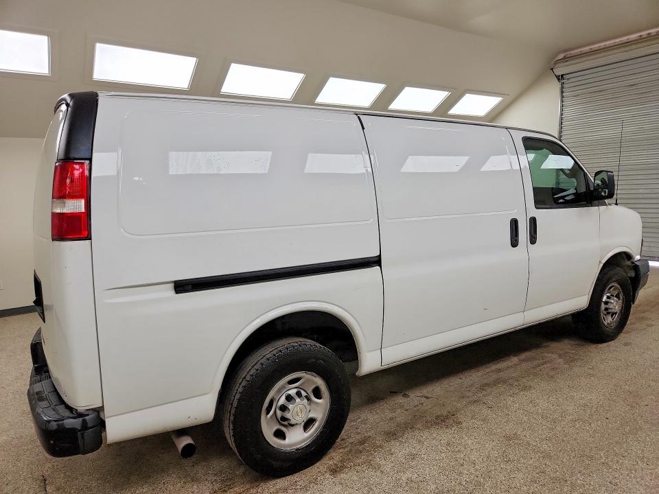 67154876 :رقم المزاد ، 1GCWGAFP1L1185867 vin ، 2020 Chevrolet Express G2500 مزاد بيع