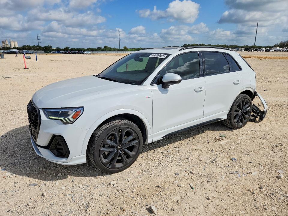 2022 Audi Q3 მანქანა იყიდება აუქციონზე, vin: WA1EECF3XN1004711, აუქციონის ნომერი: 64109696