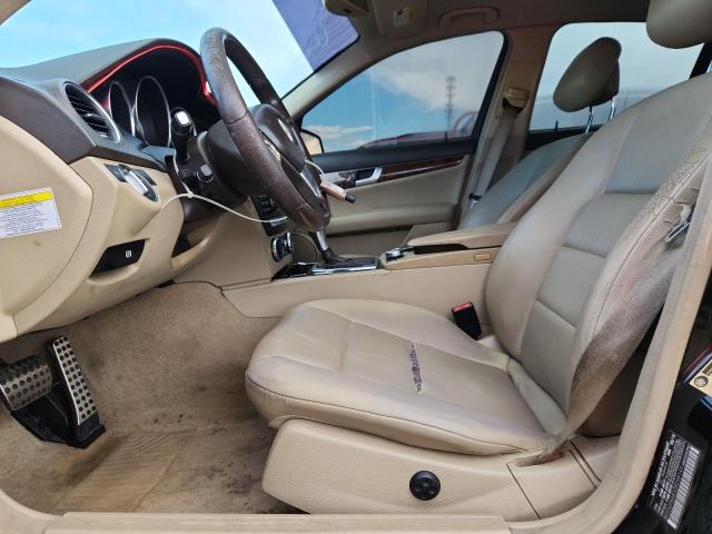 2013 Mercedes-benz C მანქანა იყიდება აუქციონზე, vin: WDDGF8AB1DR288145, აუქციონის ნომერი: 63219096