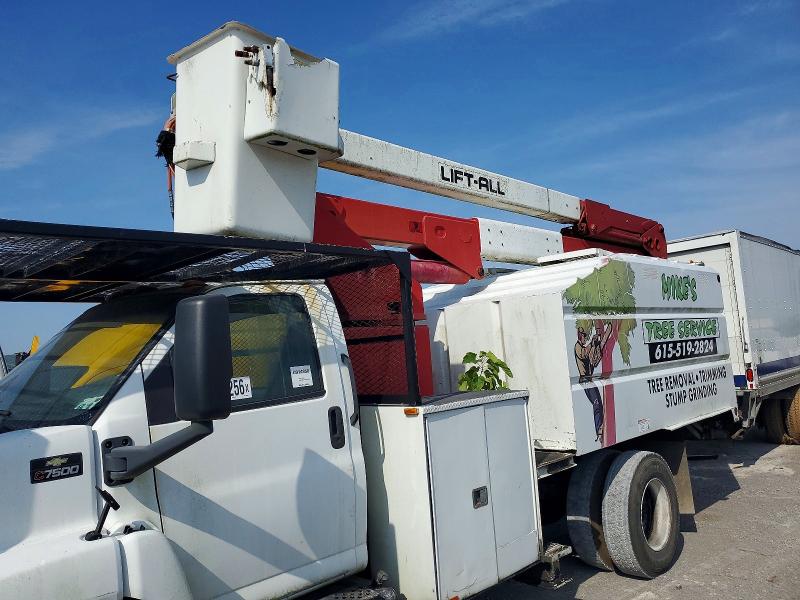 64604256 :رقم المزاد ، 1GBJ7C1C15F508643 vin ، 2005 Chevrolet C7500 مزاد بيع