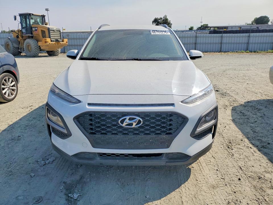 66793276 :رقم المزاد ، KM8K22AA2JU185941 vin ، 2018 Hyundai Kona مزاد بيع