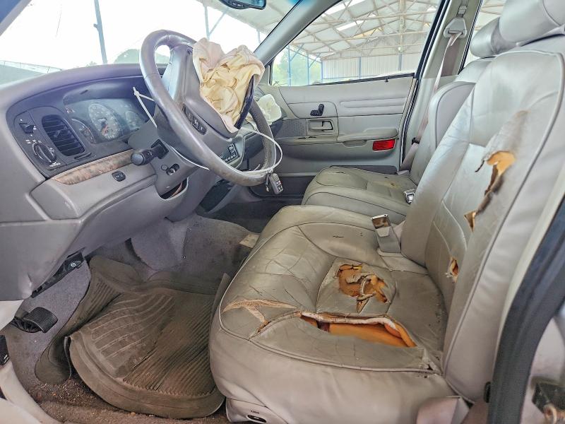66929256 :رقم المزاد ، 2FAFP74W6YX149531 vin ، 2000 Ford Crown Victoria مزاد بيع