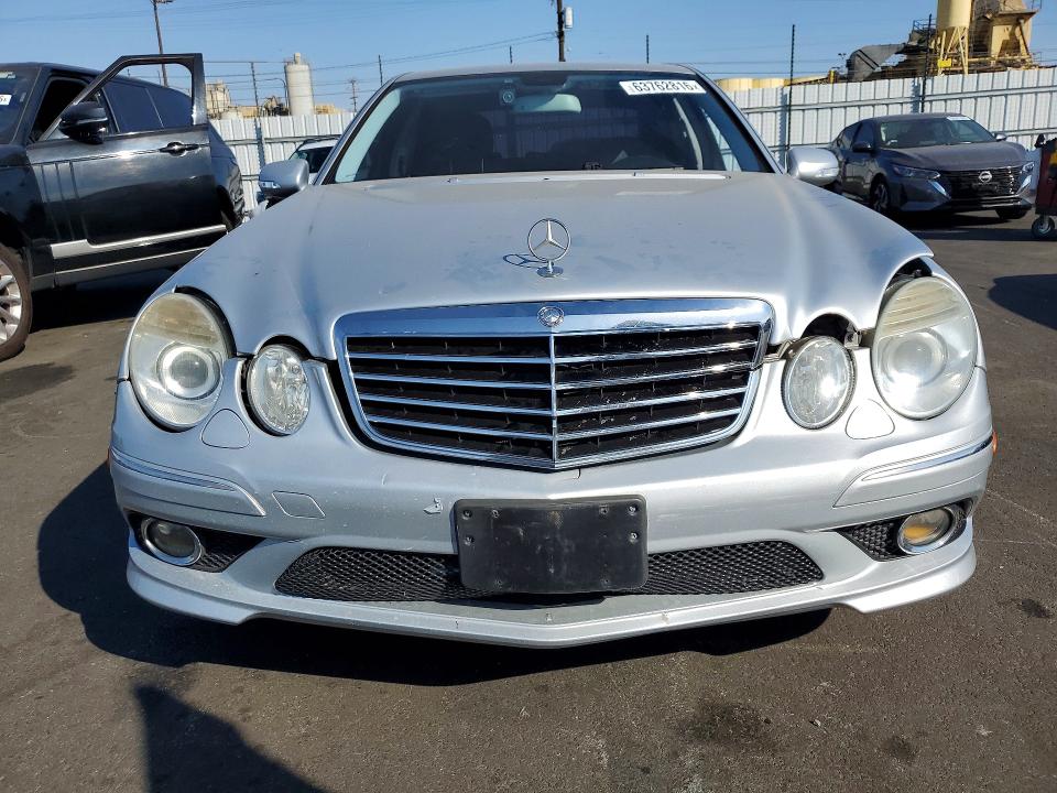 2009 Mercedes-benz E მანქანა იყიდება აუქციონზე, vin: WDBUF56X79B412689, აუქციონის ნომერი: 63762816