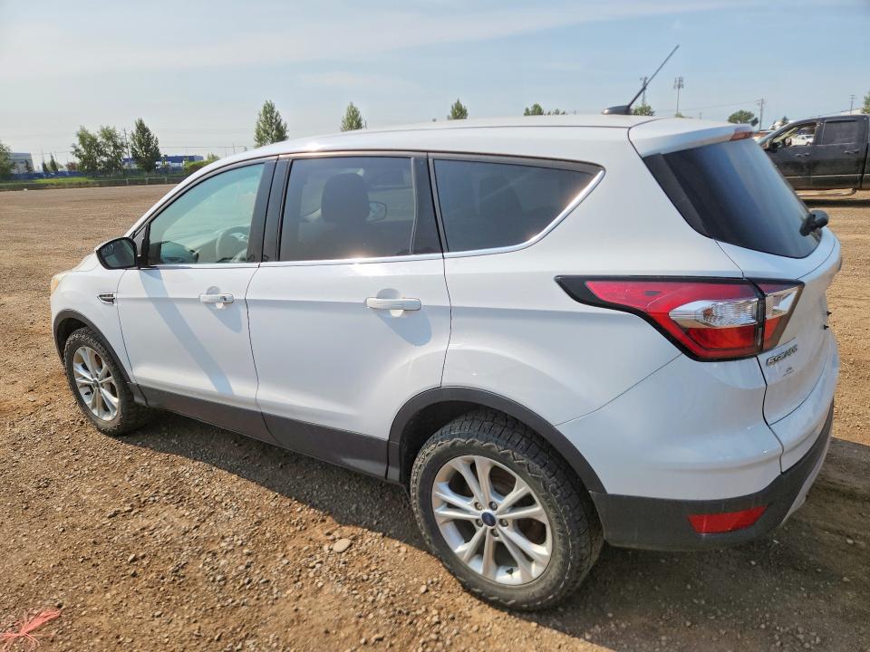 63601606 :رقم المزاد ، 1FMCU9GD7HUD22164 vin ، 2017 Ford Escape مزاد بيع