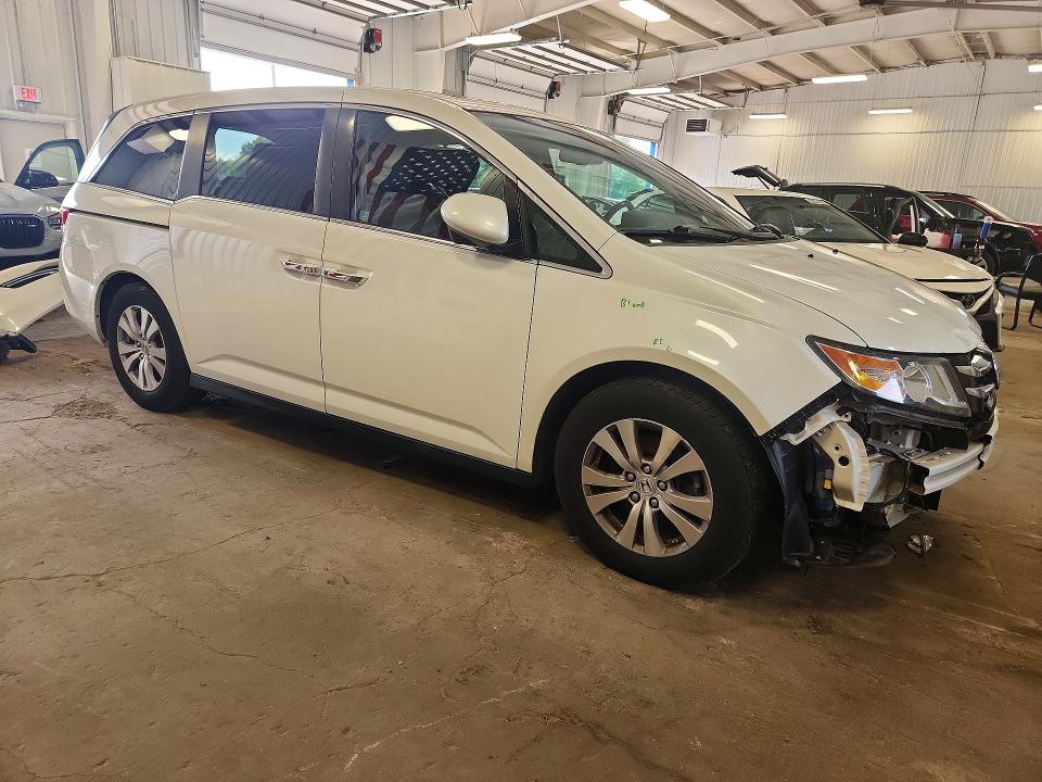 63904356 :رقم المزاد ، 5FNRL5H65EB026364 vin ، 2014 Honda Odyssey مزاد بيع