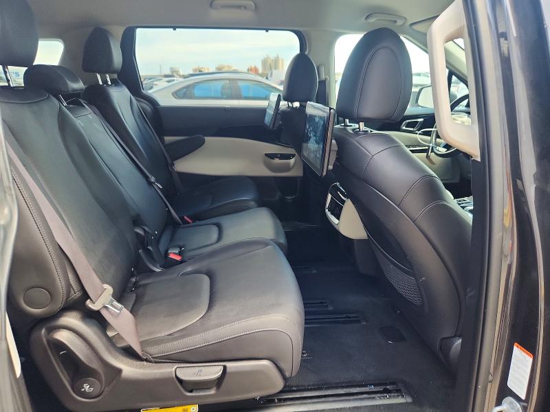 Продаж на аукціоні авто 2024 Kia Carnival, vin: KNDNE5H38R6413197, номер лоту: 64833596