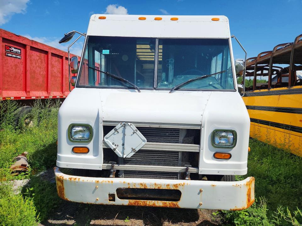 59364296 :رقم المزاد ، 4UZAANBW86CW23420 vin ، 2006 Freightliner Chassis مزاد بيع