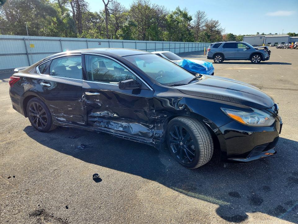 65360046 :رقم المزاد ، 1N4AL3AP5JC275605 vin ، 2018 Nissan Altima مزاد بيع
