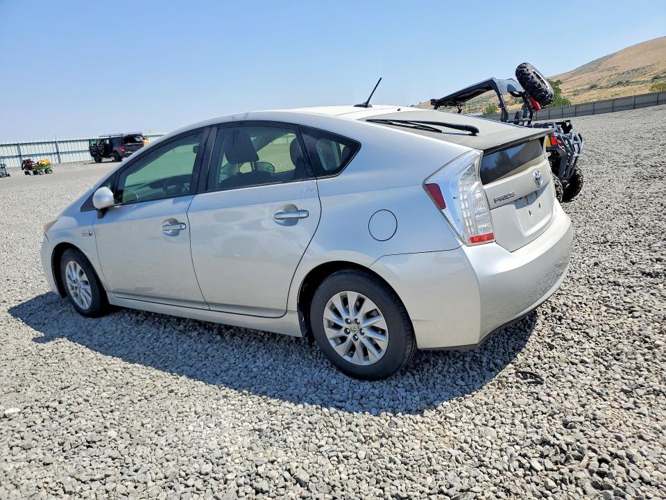 2013 Toyota Prius Plug-in Hybrid მანქანა იყიდება აუქციონზე, vin: JTDKN3DP6D3048139, აუქციონის ნომერი: 64056426