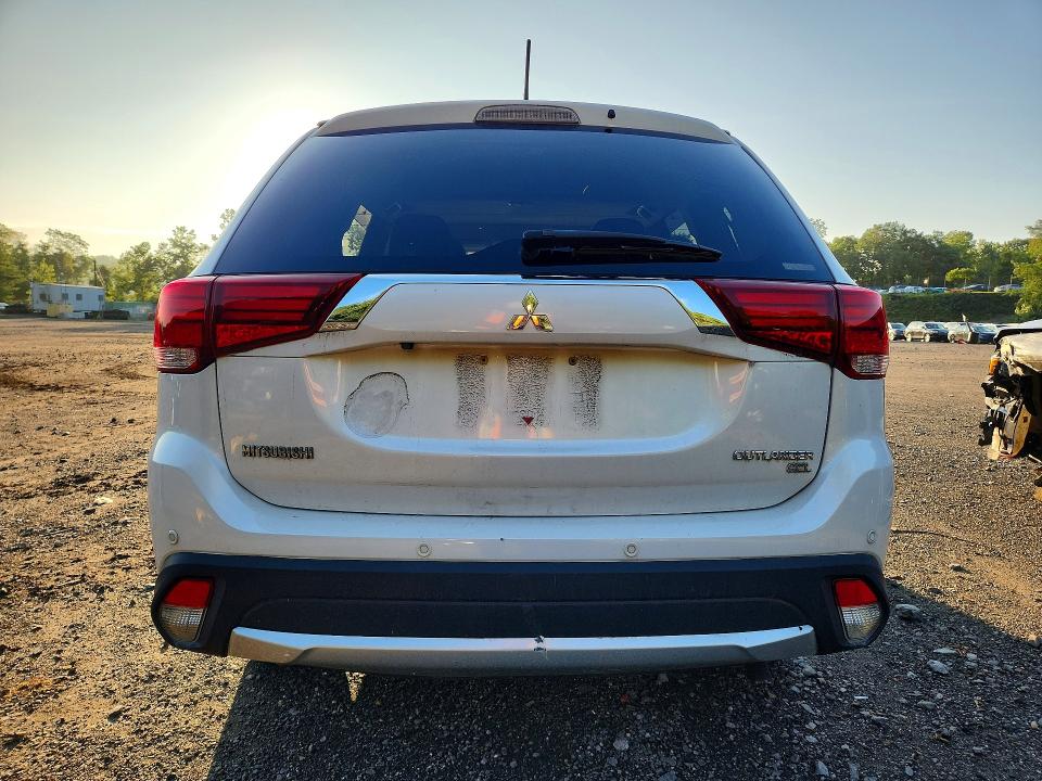 2016 Mitsubishi Outlander მანქანა იყიდება აუქციონზე, vin: JA4AZ3A37GZ019973, აუქციონის ნომერი: 65796766