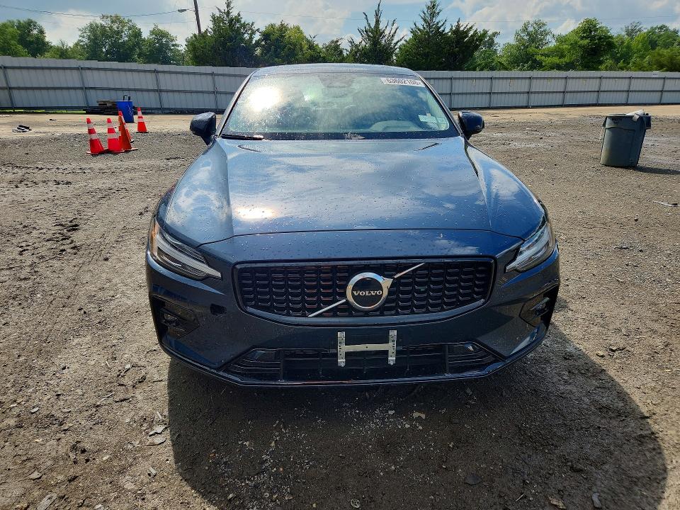 63602106 :رقم المزاد ، 7JRL12FK0RG310377 vin ، 2024 Volvo S60 مزاد بيع
