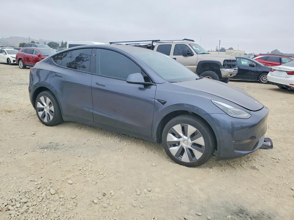 65566836 :رقم المزاد ، 7SAYGDEE6PF916285 vin ، 2023 Tesla Model Y مزاد بيع