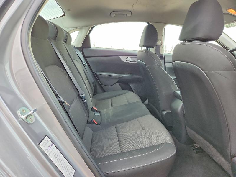 64850556 :رقم المزاد ، 3KPF24AD1NE482635 vin ، 2022 Kia Forte مزاد بيع