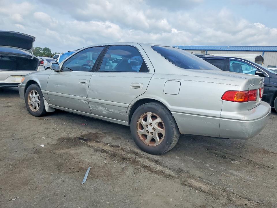 64045416 :رقم المزاد ، 4T1BG22KX1U109960 vin ، 2001 Toyota Camry مزاد بيع