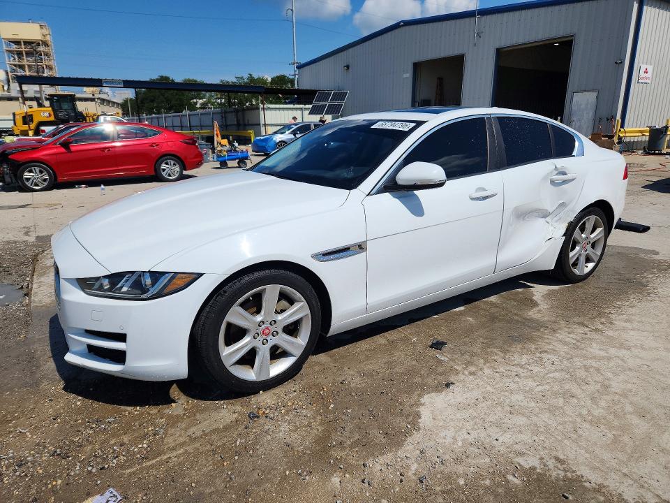 2018 Jaguar Xe მანქანა იყიდება აუქციონზე, vin: SAJAD4FX4JCP35148, აუქციონის ნომერი: 66794796