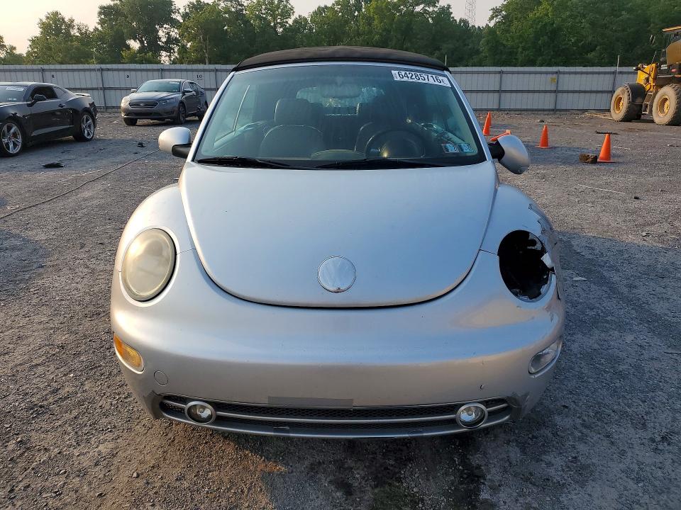 64285716 :رقم المزاد ، 3VWCM31Y94M324927 vin ، 2004 Volkswagen New Beetle مزاد بيع