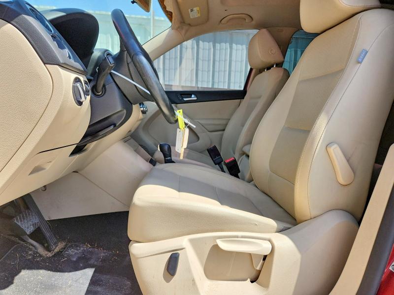 Продажа на аукционе авто 2011 Volkswagen Tiguan, vin: WVGAV7AX2BW000250, номер лота: 64323776
