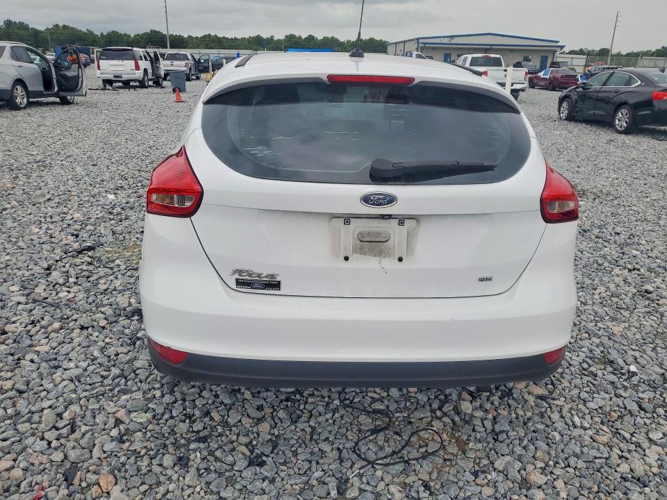 63519886 :رقم المزاد ، 1FADP3K29HL337926 vin ، 2017 Ford Focus مزاد بيع