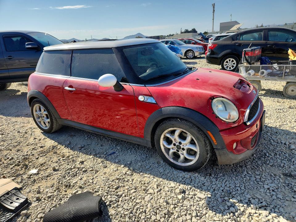 63381786 :رقم المزاد ، WMWSV3C56BTY10900 vin ، 2011 Mini Cooper مزاد بيع