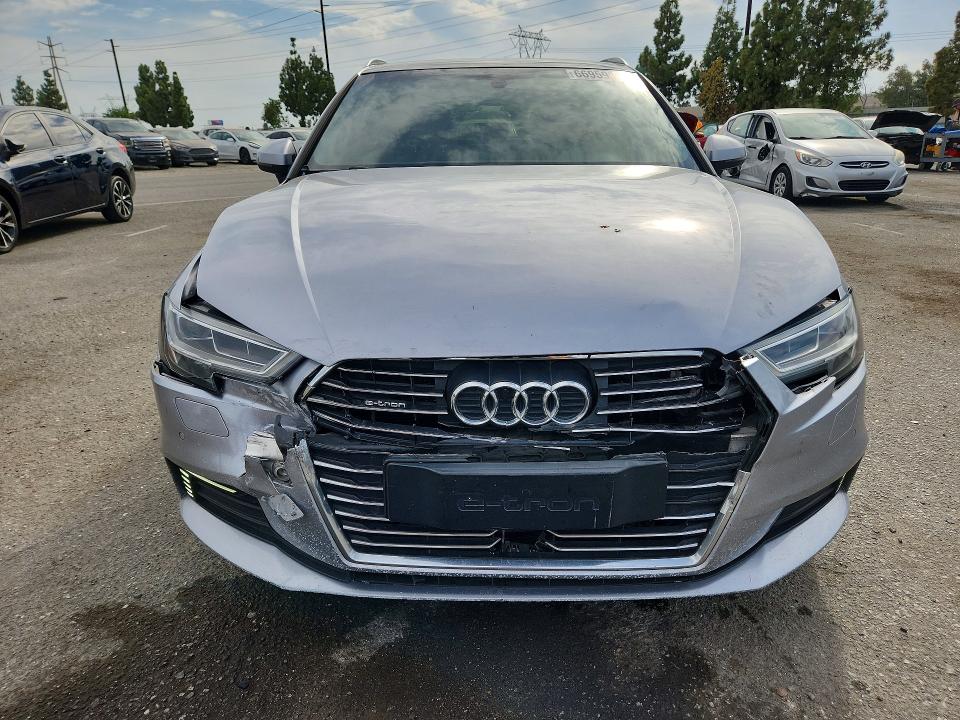 2017 Audi A3 მანქანა იყიდება აუქციონზე, vin: WAUTPBFF6HA037962, აუქციონის ნომერი: 66959396