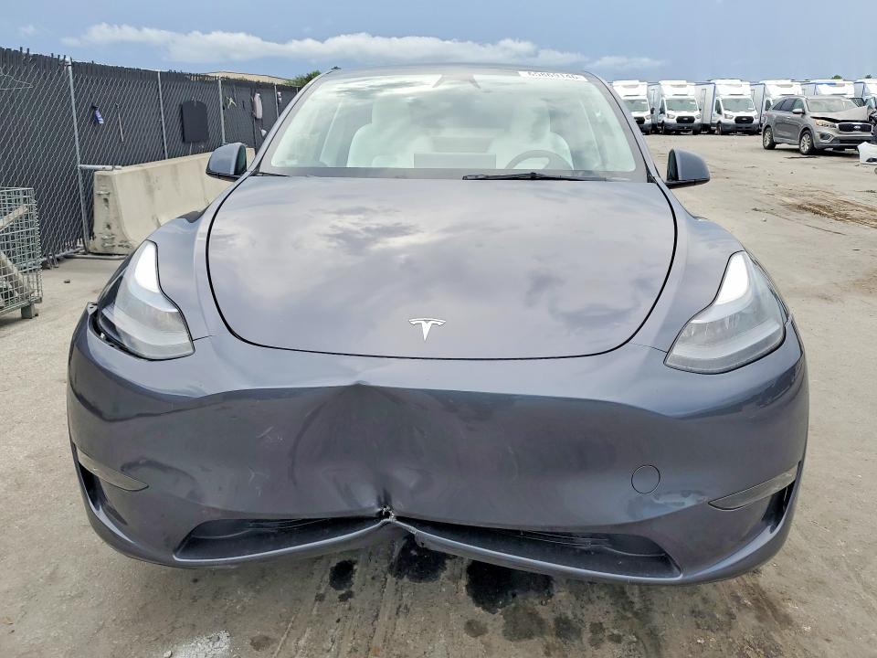 2023 Tesla Model Y მანქანა იყიდება აუქციონზე, vin: 7SAYGDEF0PF920230, აუქციონის ნომერი: 65869146
