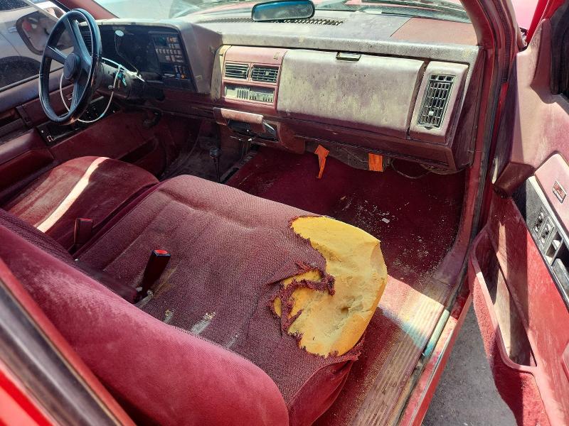 63758696 :رقم المزاد ، 2GTEK19K9J1533318 vin ، 1988 Gmc Gmt-400 مزاد بيع