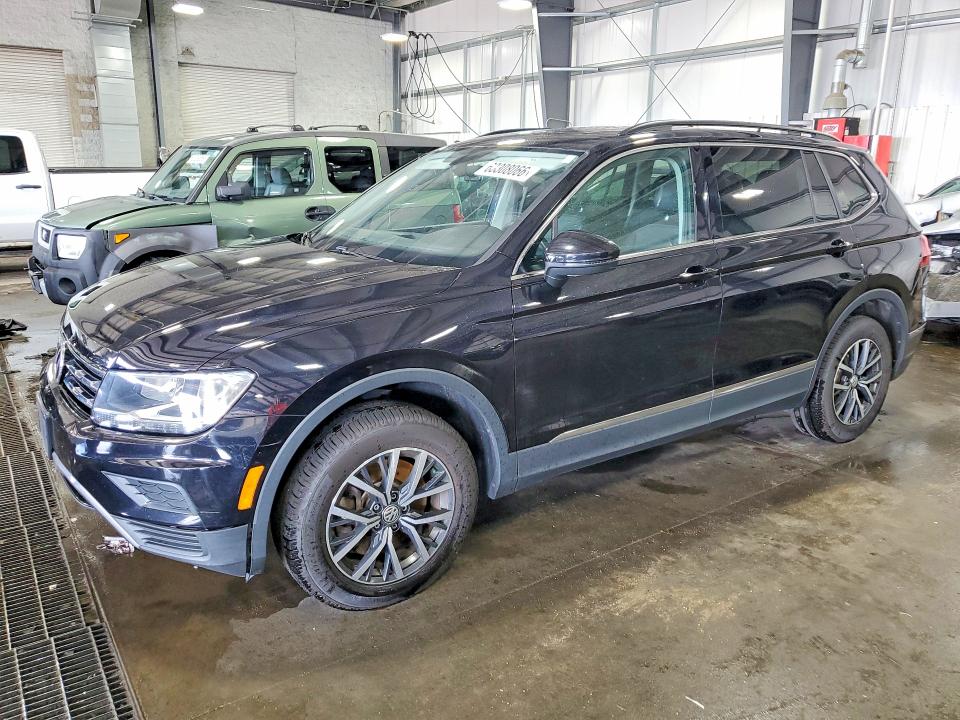 63308066 :رقم المزاد ، 3VV2B7AX8LM087592 vin ، 2020 Volkswagen Tiguan مزاد بيع
