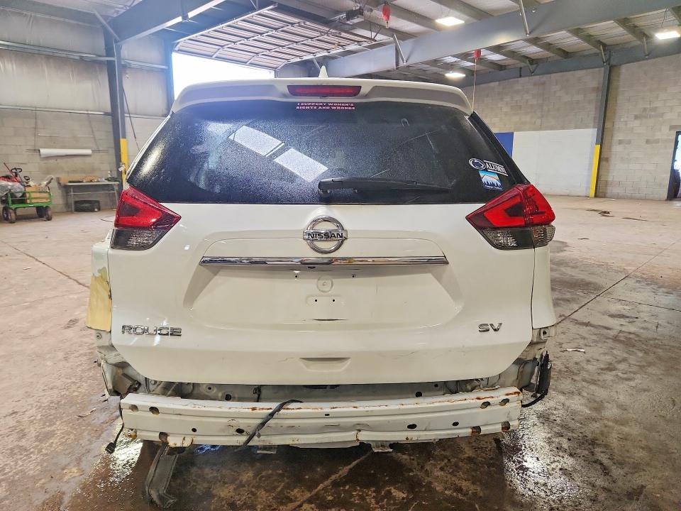 Продаж на аукціоні авто 2018 Nissan Rogue, vin: KNMAT2MT2JP523928, номер лоту: 64750756