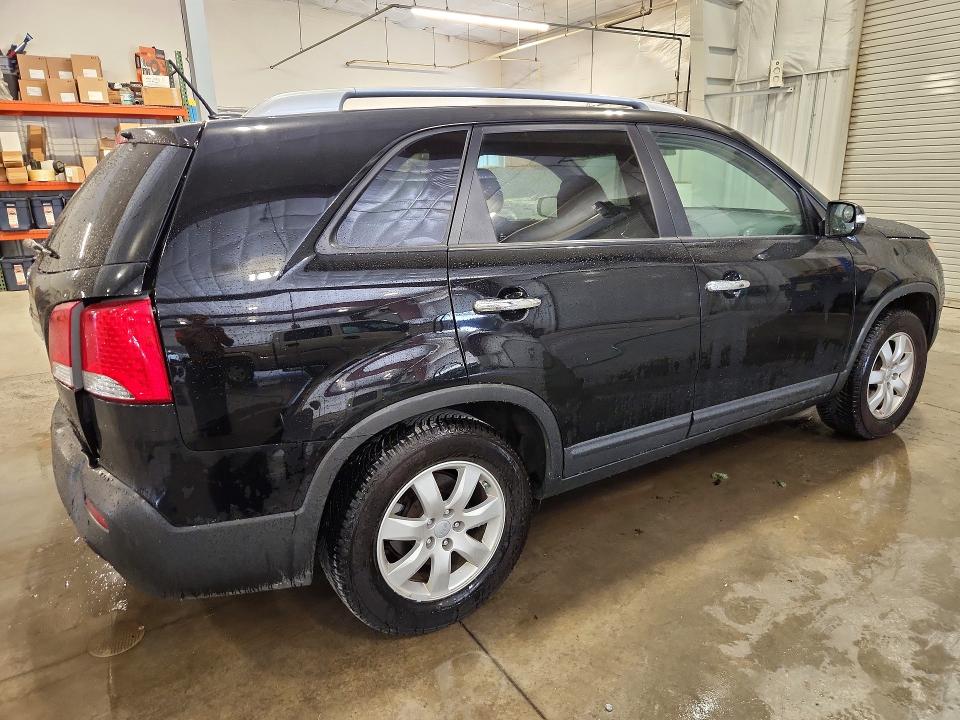 64123076 :رقم المزاد ، 5XYKT3A6XDG362907 vin ، 2013 Kia Sorento مزاد بيع