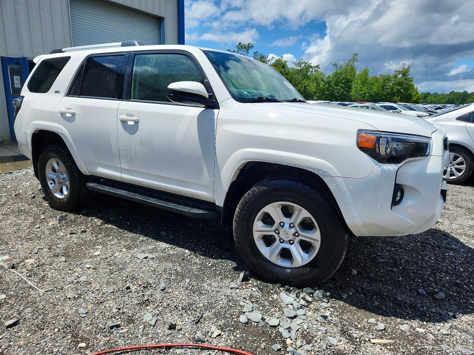 2022 Toyota 4runner მანქანა იყიდება აუქციონზე, vin: JTEMU5JR9N6050413, აუქციონის ნომერი: 62891486