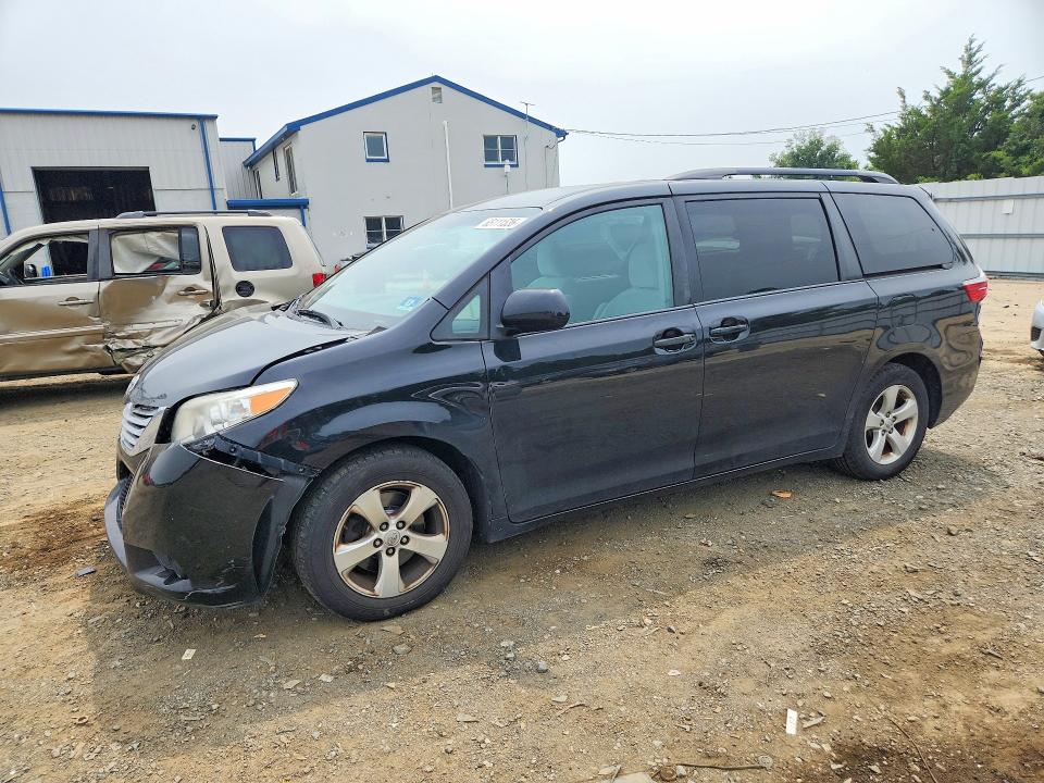 Aukcja sprzedaży 2016 Toyota Sienna, vin: 5TDKK3DC4GS752624, numer aukcji: 65111536