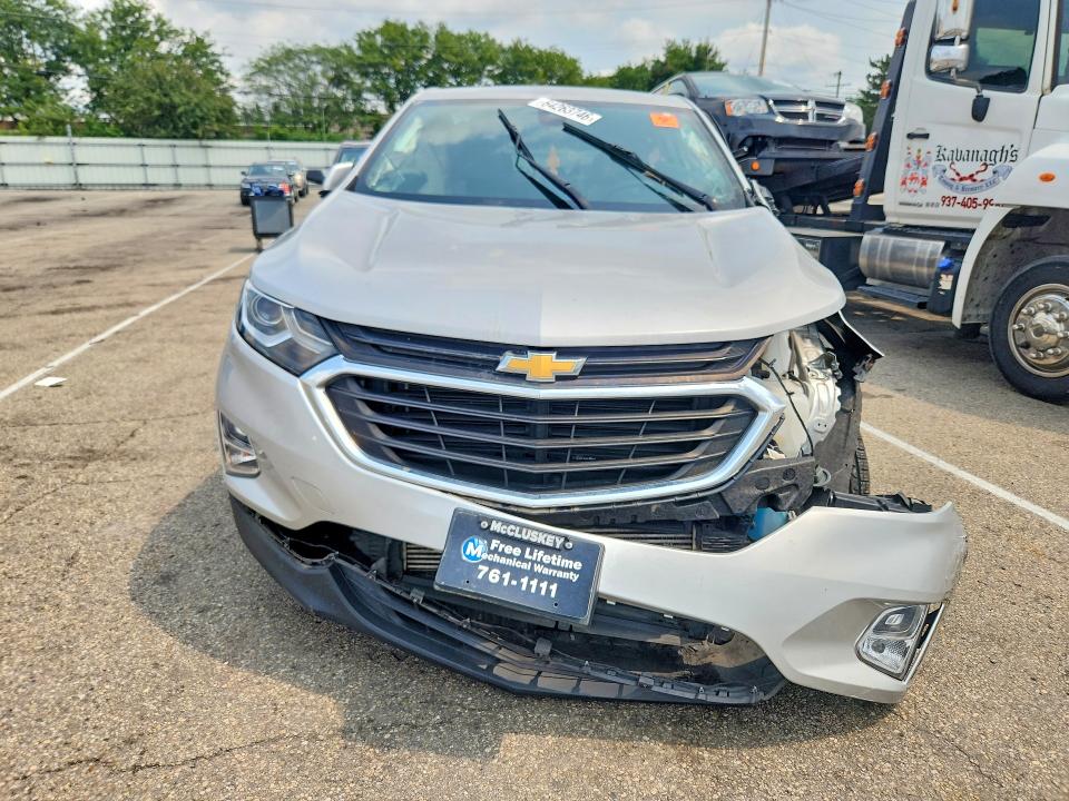 64263746 :رقم المزاد ، 2GNAXUEVXM6118587 vin ، 2021 Chevrolet Equinox مزاد بيع