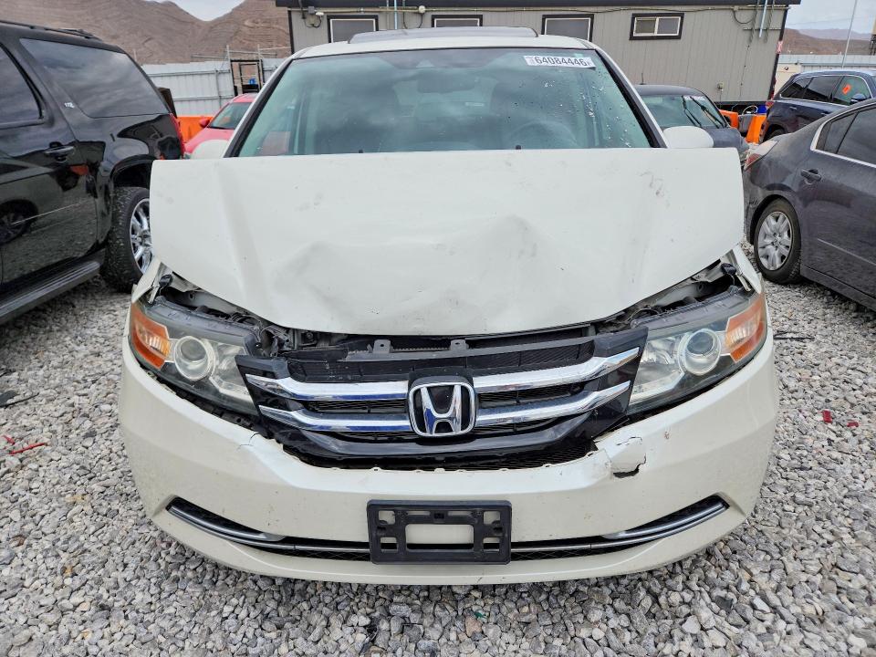 64084446 :رقم المزاد ، 5FNRL5H61FB024113 vin ، 2015 Honda Odyssey مزاد بيع