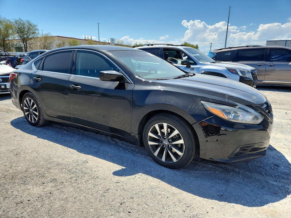 2017 Nissan Altima მანქანა იყიდება აუქციონზე, vin: 1N4AL3AP9HC476790, აუქციონის ნომერი: 66404096