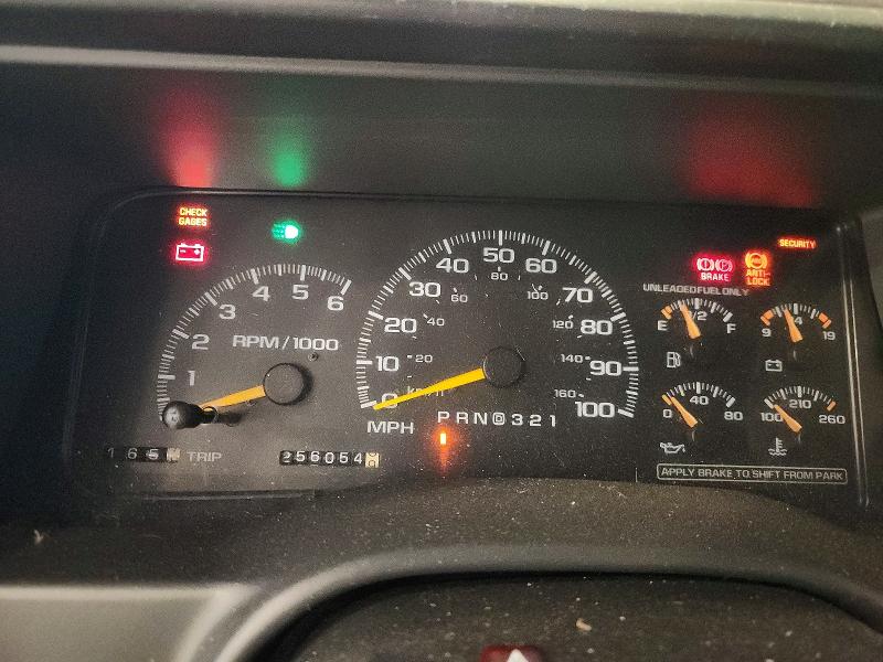 65597246 :رقم المزاد ، 3GKFK16RXXG551482 vin ، 1999 Gmc Suburban مزاد بيع