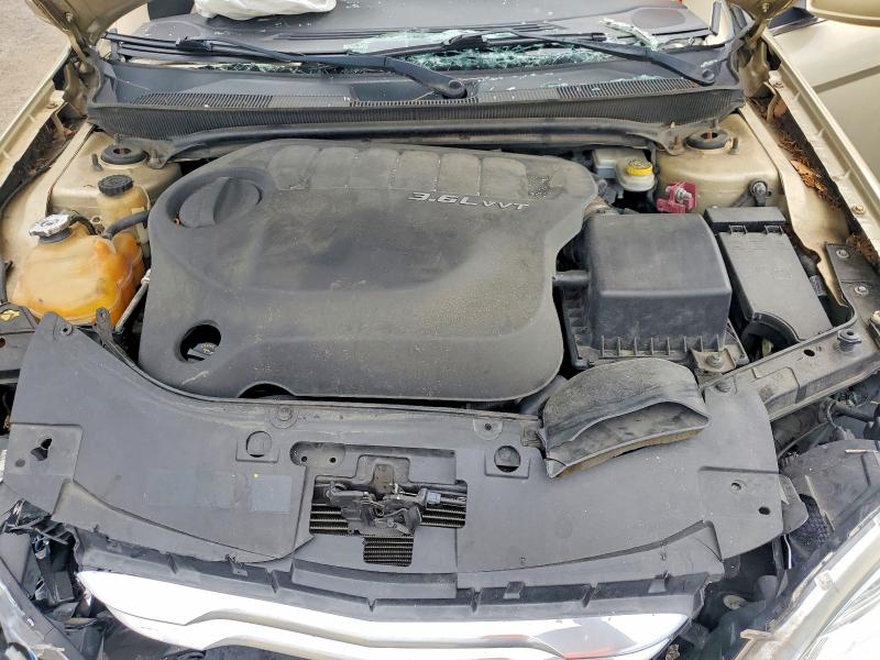 2011 Chrysler 200 მანქანა იყიდება აუქციონზე, vin: 1C3BC1FG1BN519806, აუქციონის ნომერი: 63694576